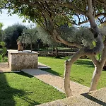 Villa Elara